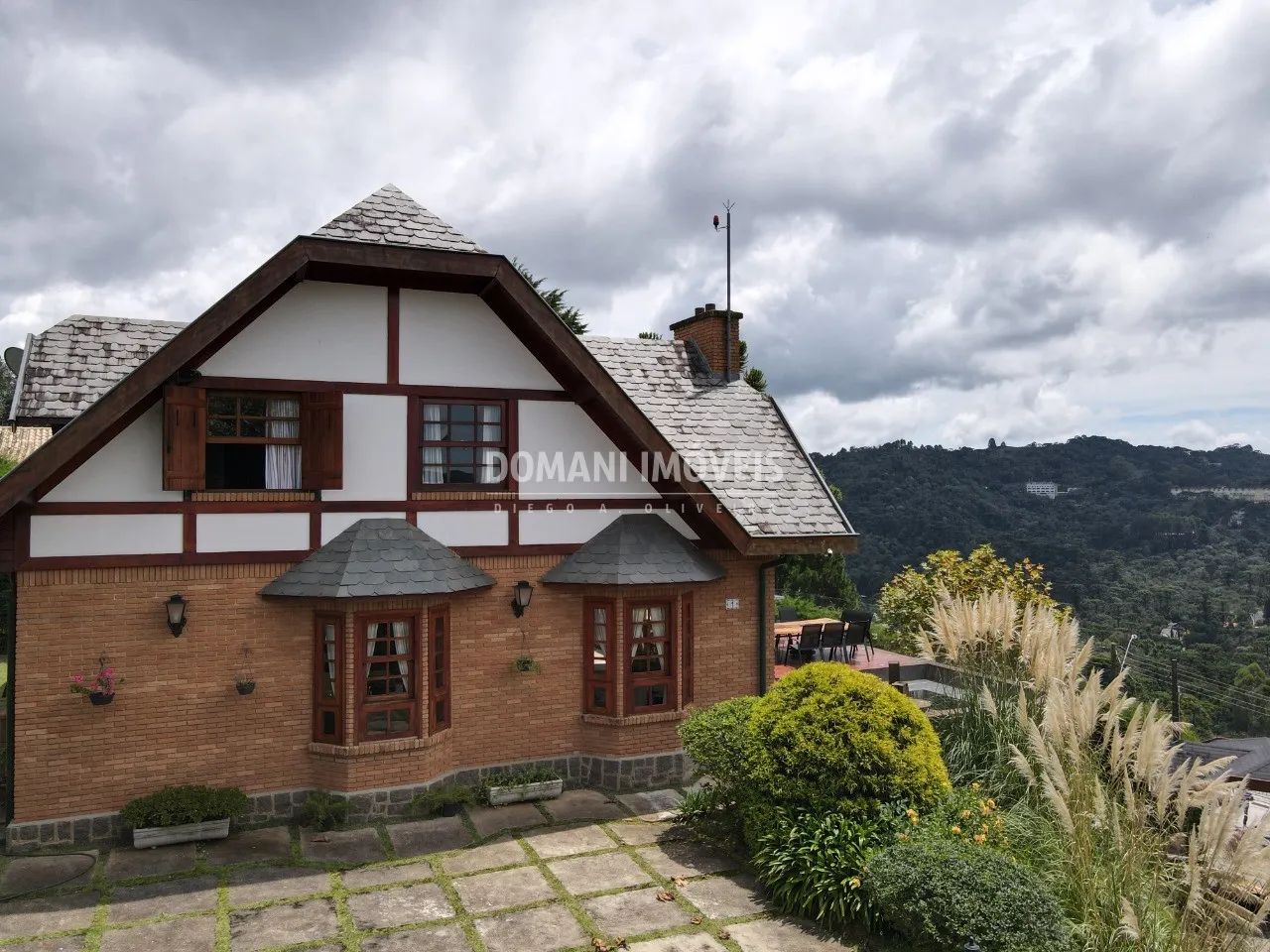 Casa à venda de 1.390 m² em Campos do Jordão, SP, Brasil
