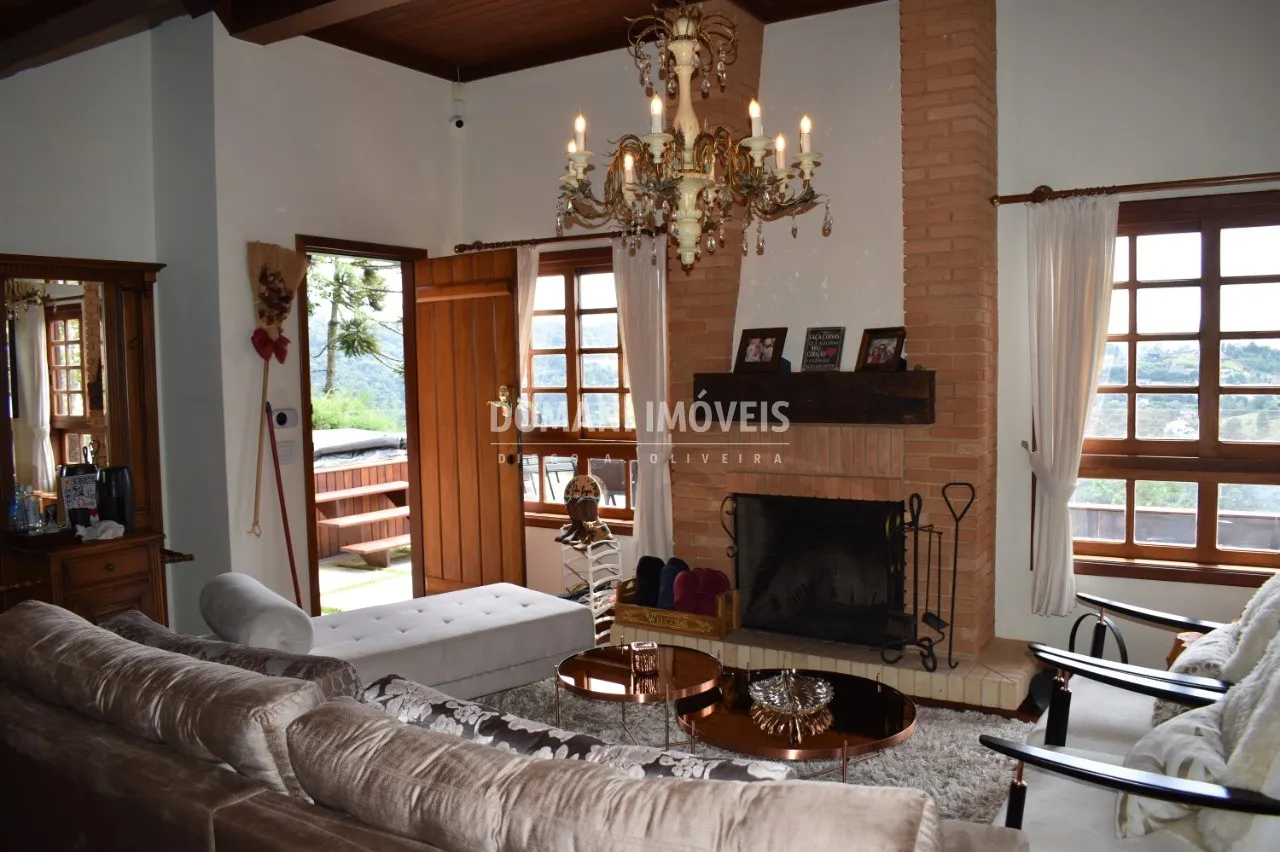 Casa à venda de 1.390 m² em Campos do Jordão, SP, Brasil