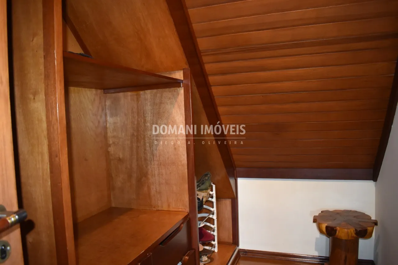 Casa à venda de 1.390 m² em Campos do Jordão, SP, Brasil