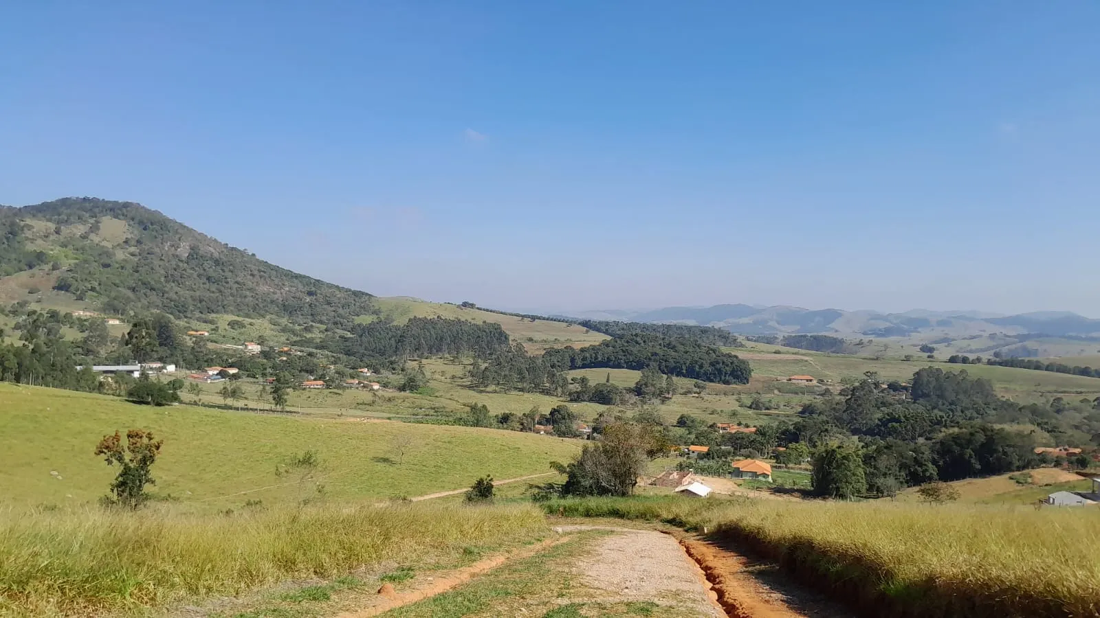 Terreno à venda de 2.000 m² em Paraibuna, SP, Brasil