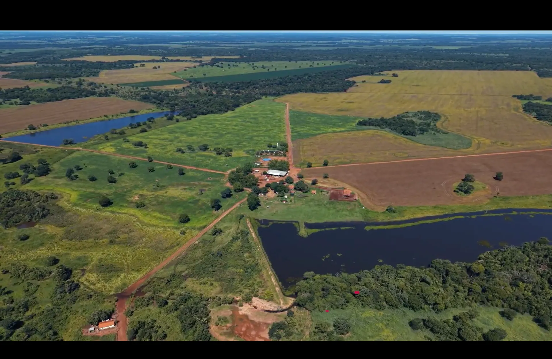 Fazenda à venda de 3.307.601 ha em Bonópolis, GO, Brasil