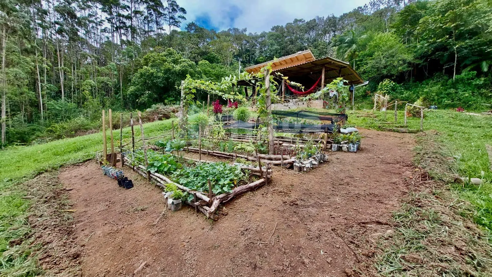 Chácara à venda de 3.300 m² em Águas Mornas, SC, Brasil