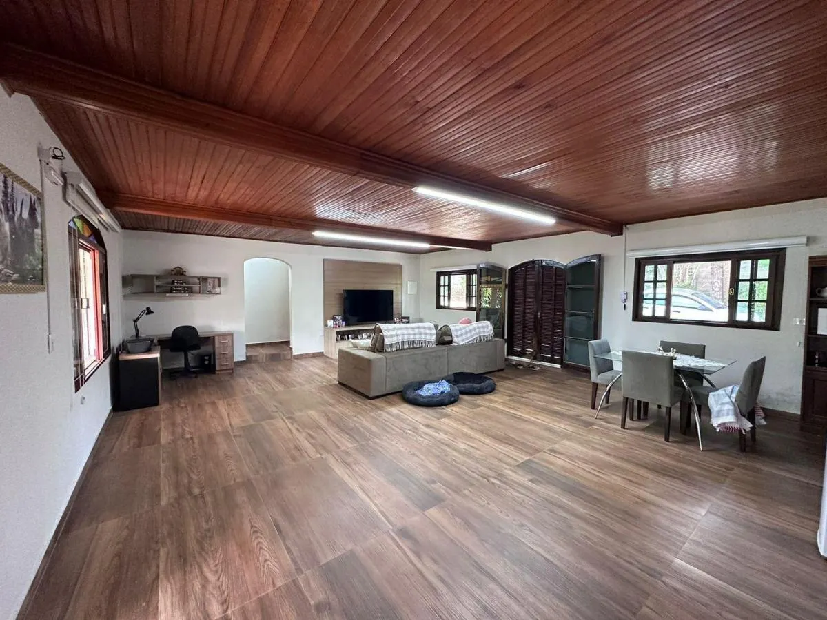 Chácara à venda de 450 m² em Mogi das Cruzes, SP, Brasil
