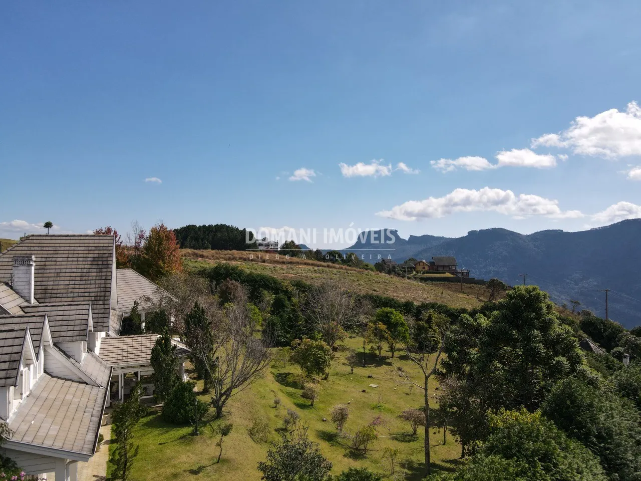 Casa à venda de 5.300 m² em Campos do Jordão, SP, Brasil