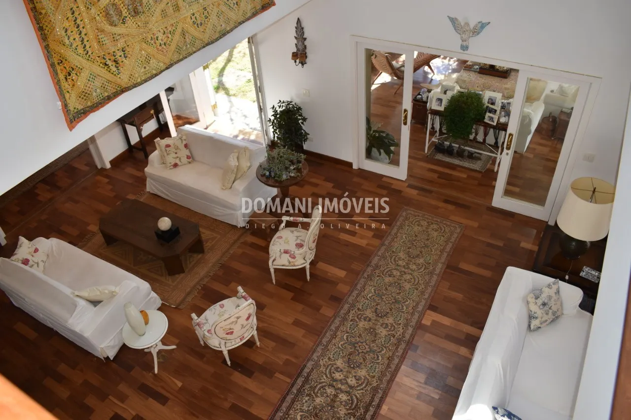 Casa à venda de 5.300 m² em Campos do Jordão, SP, Brasil
