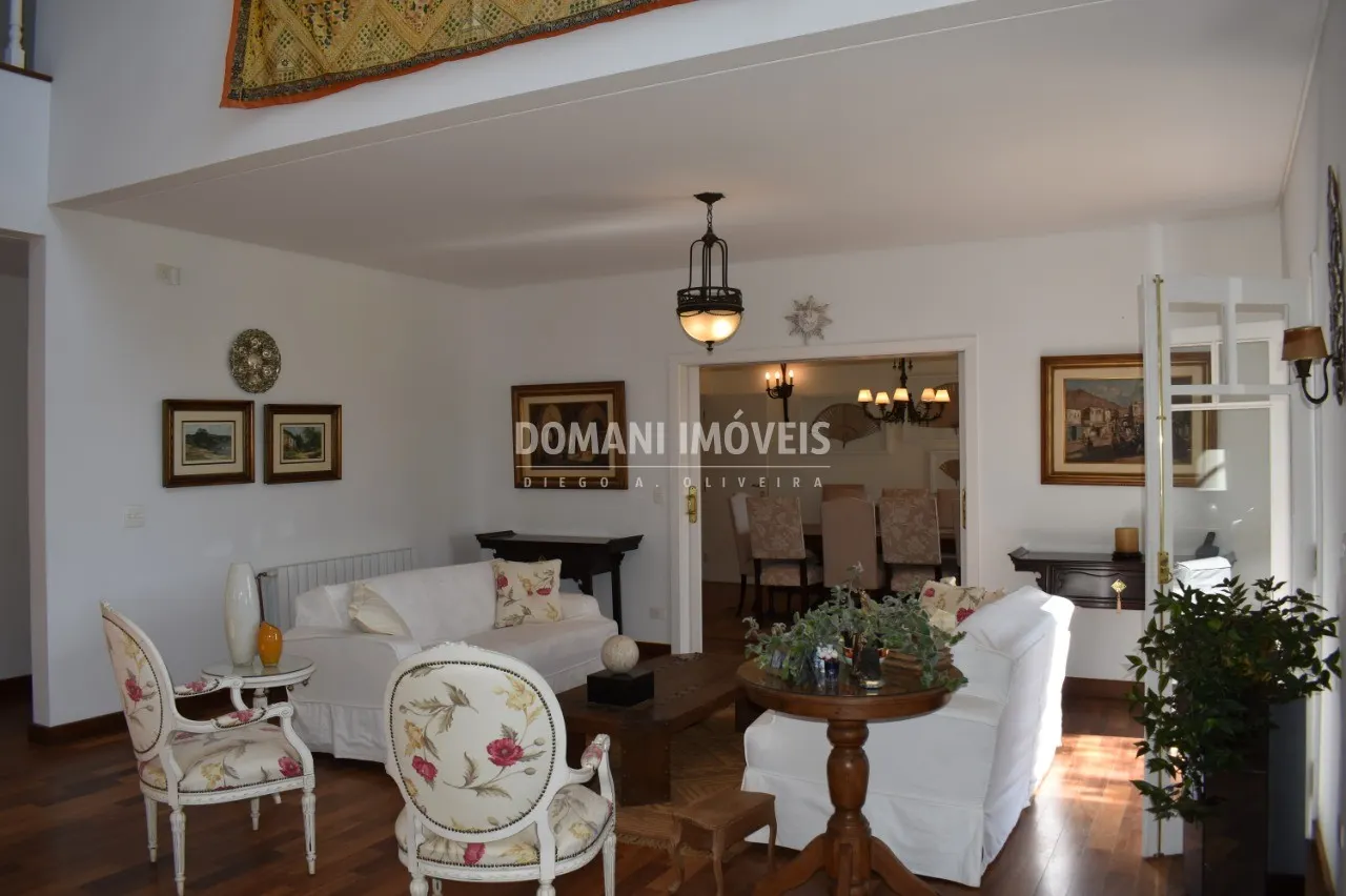 Casa à venda de 5.300 m² em Campos do Jordão, SP, Brasil