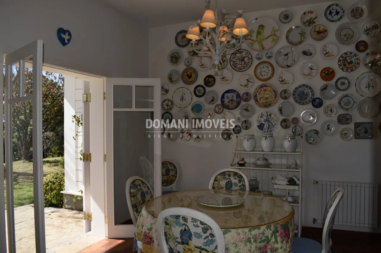 Casa à venda de 5.300 m² em Campos do Jordão, SP, Brasil