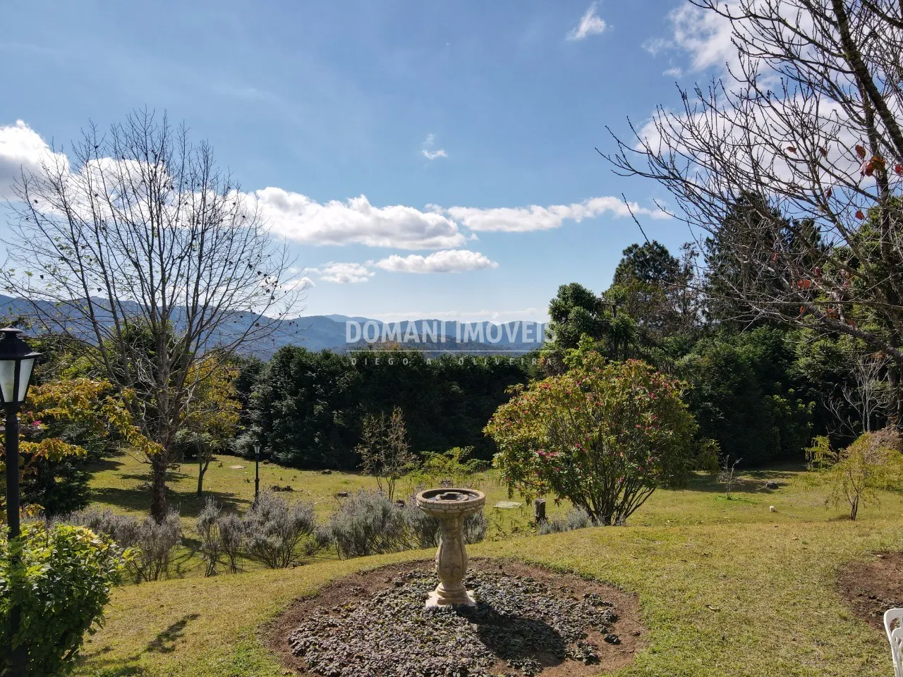 Casa à venda de 5.300 m² em Campos do Jordão, SP, Brasil