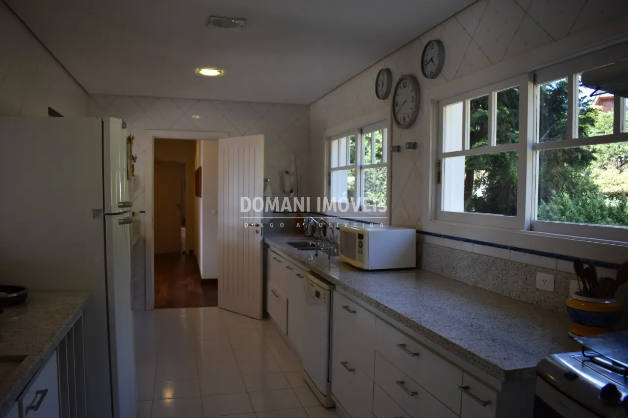 Casa à venda de 5.300 m² em Campos do Jordão, SP, Brasil