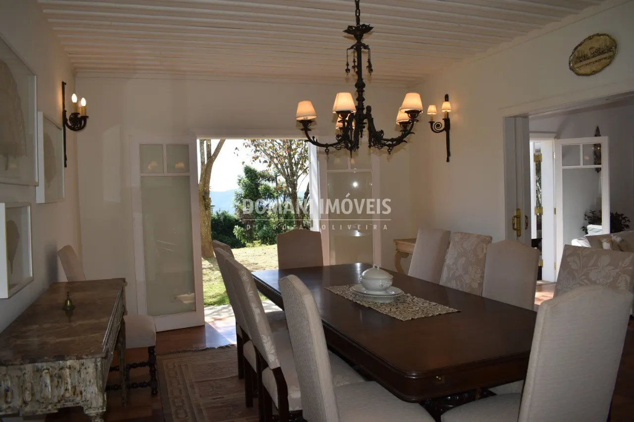 Casa à venda de 5.300 m² em Campos do Jordão, SP, Brasil