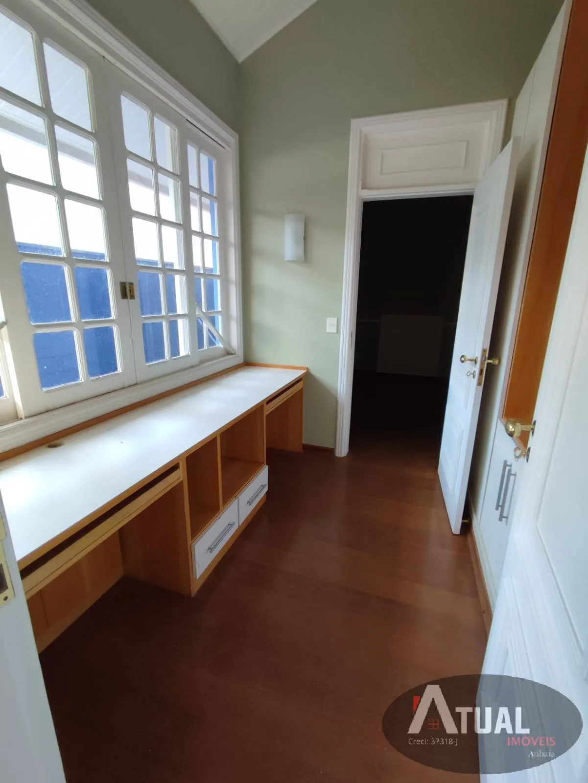 Casa à venda de 1.300 m² em Atibaia, SP, Brasil