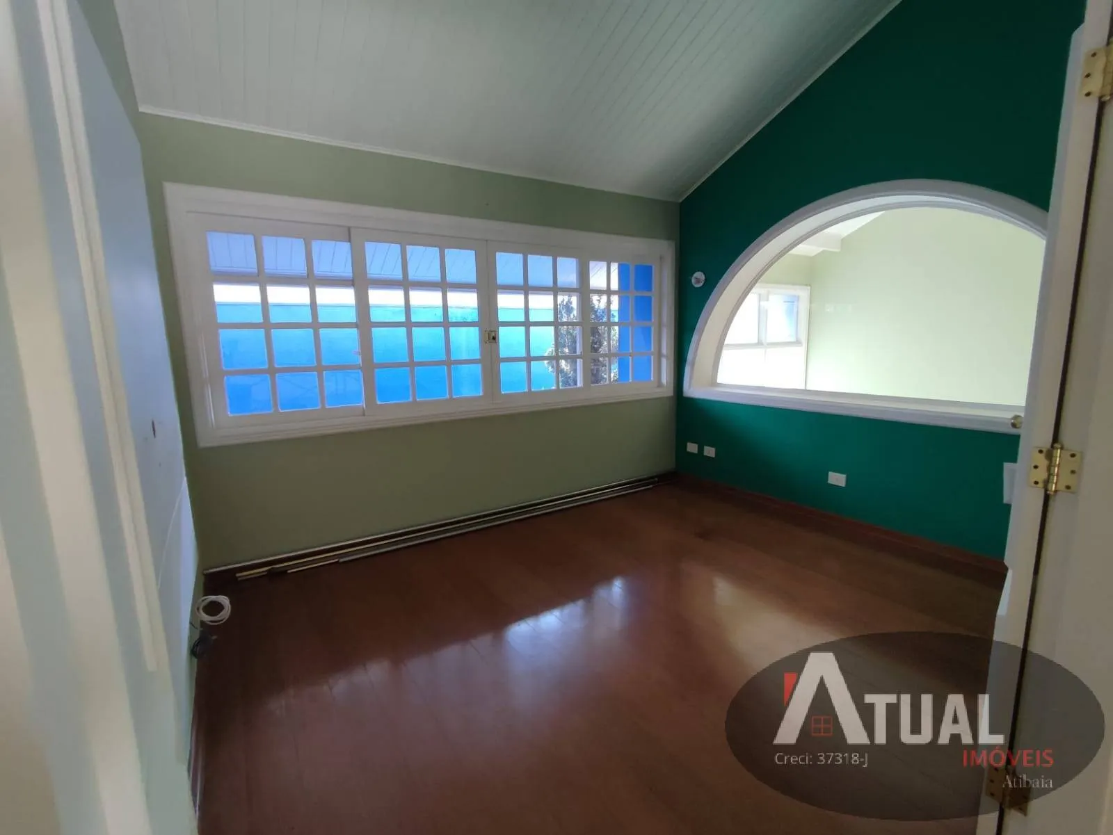 Casa à venda de 1.300 m² em Atibaia, SP, Brasil