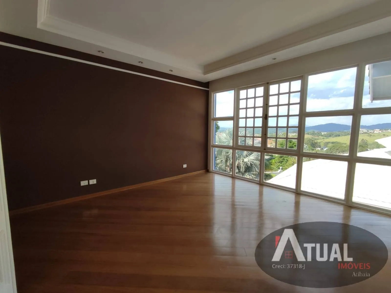 Casa à venda de 1.300 m² em Atibaia, SP, Brasil