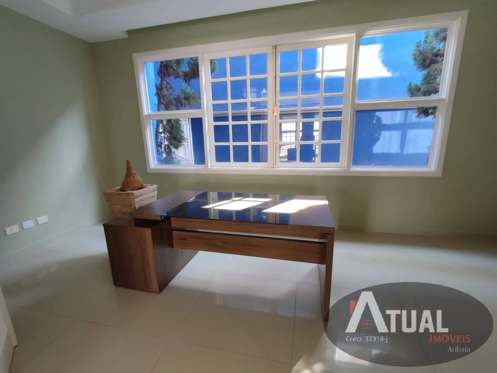 Casa à venda de 1.300 m² em Atibaia, SP, Brasil