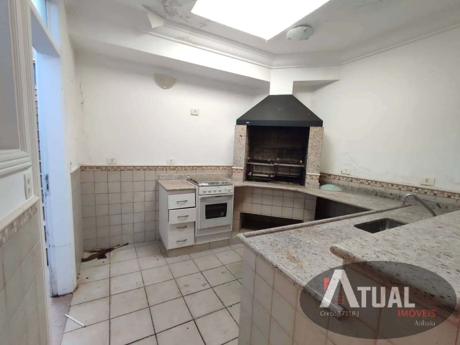 Casa à venda de 1.300 m² em Atibaia, SP, Brasil