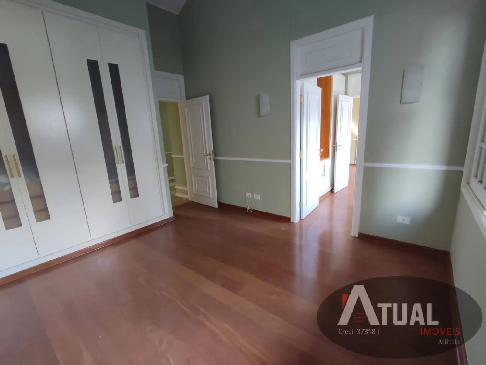 Casa à venda de 1.300 m² em Atibaia, SP, Brasil