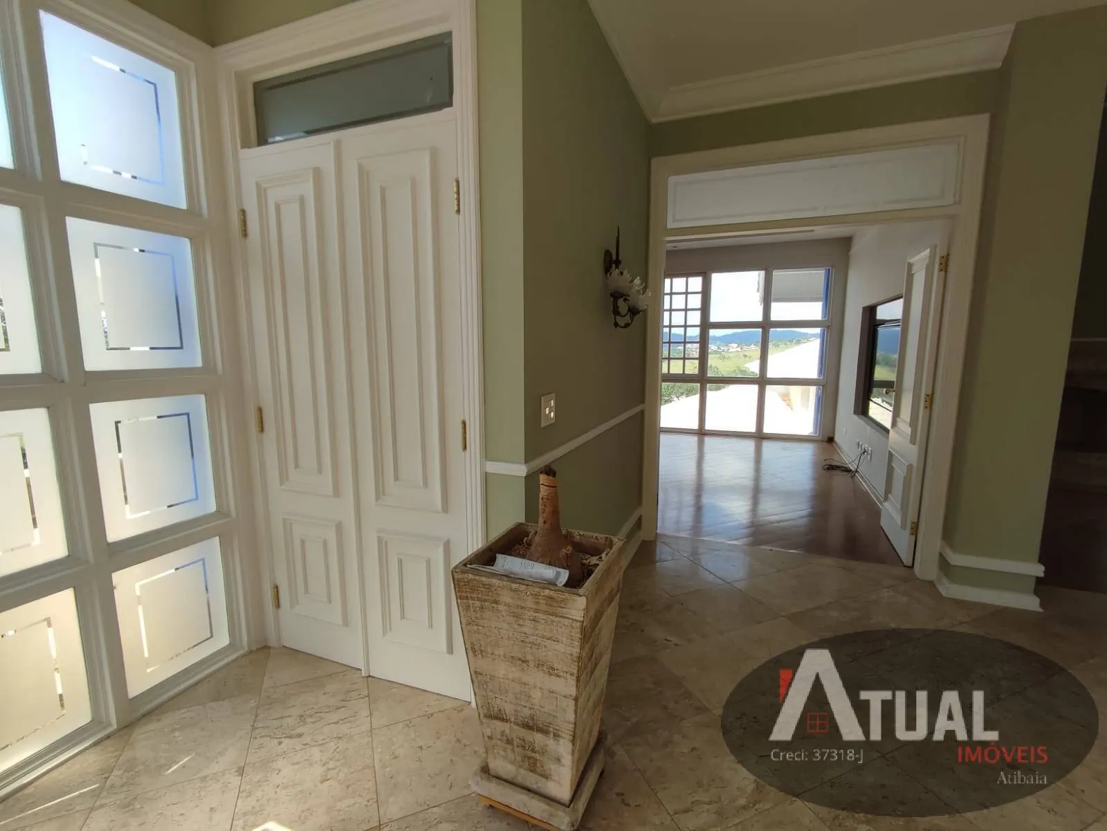 Casa à venda de 1.300 m² em Atibaia, SP, Brasil