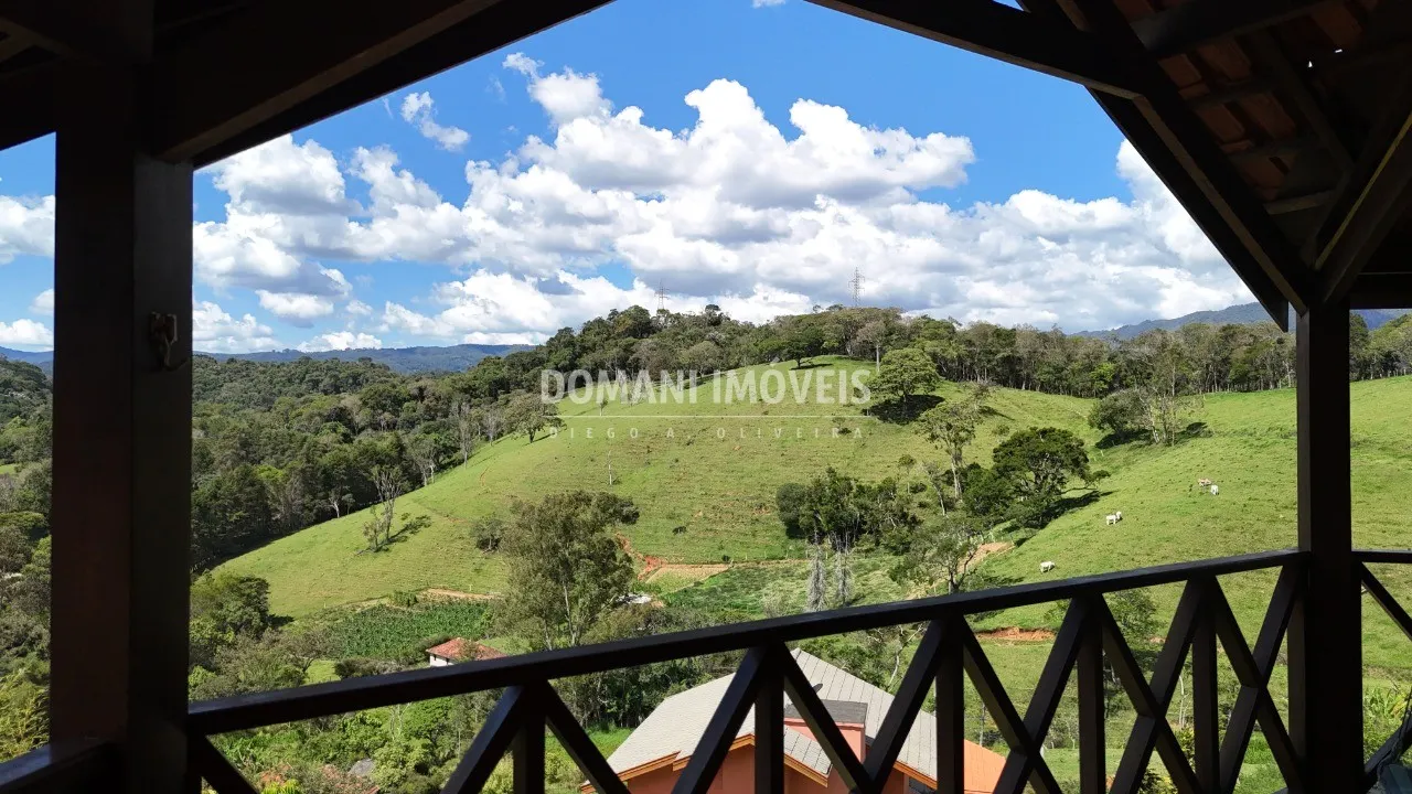 Casa à venda de 1.375 m² em Santo Antônio do Pinhal, SP, Brasil