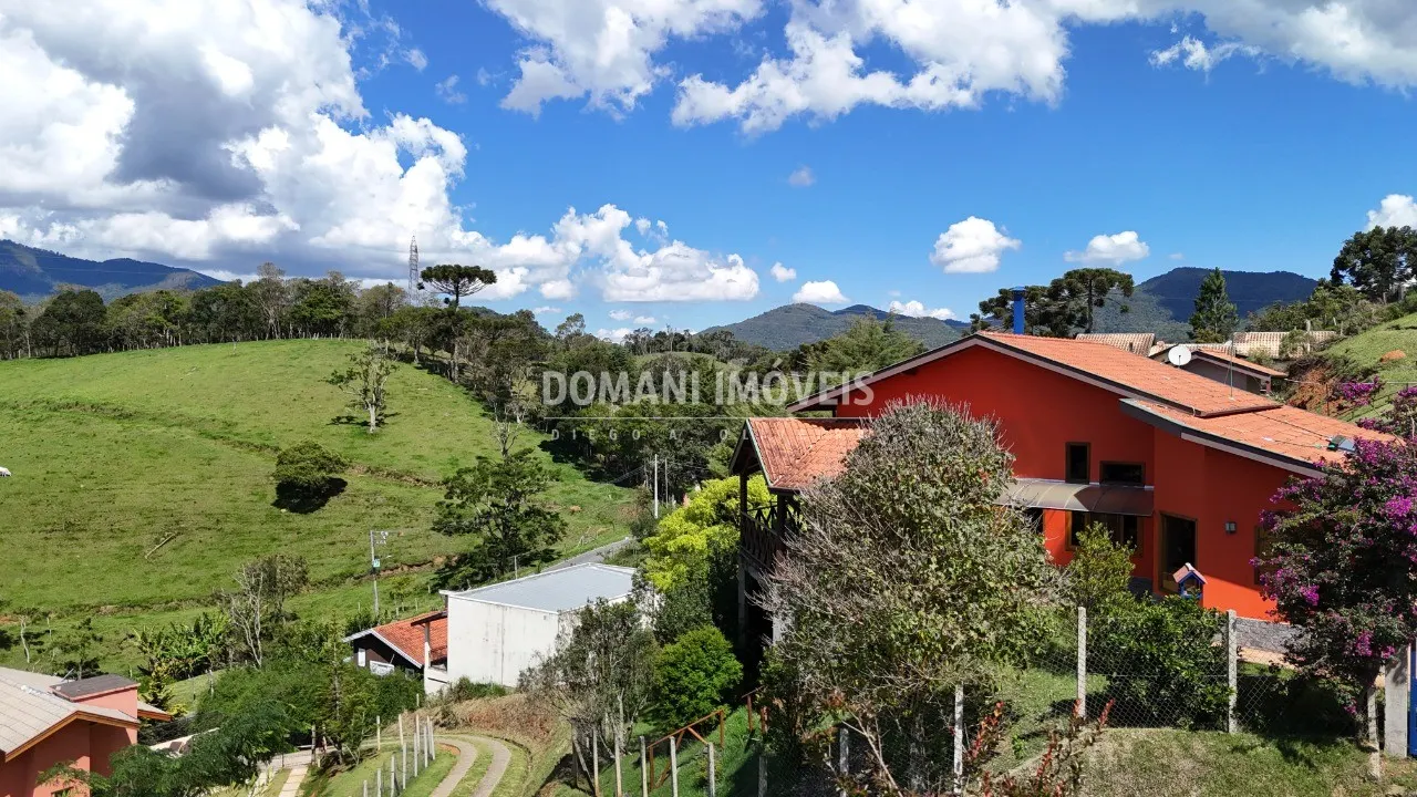 Casa à venda de 1.375 m² em Santo Antônio do Pinhal, SP, Brasil