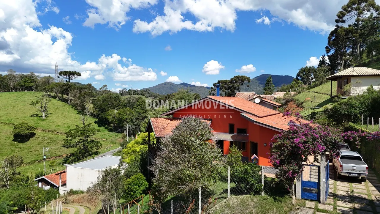 Casa à venda de 1.375 m² em Santo Antônio do Pinhal, SP, Brasil