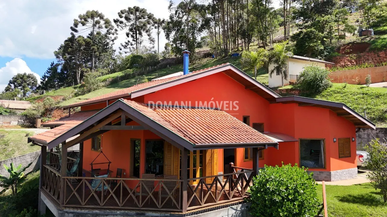 Casa à venda de 1.375 m² em Santo Antônio do Pinhal, SP, Brasil