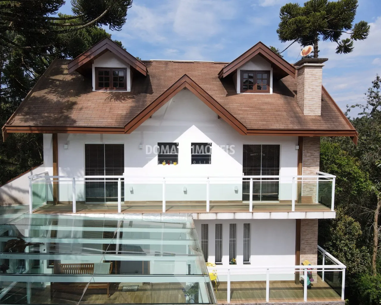 Casa  de 1.080 m² em Campos do Jordão, SP, Brasil
