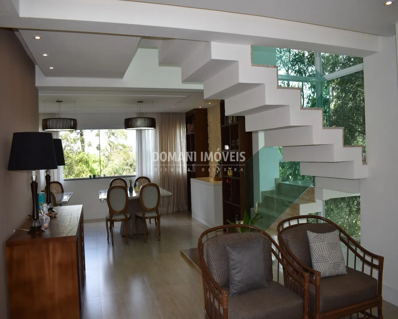Casa  de 1.080 m² em Campos do Jordão, SP, Brasil