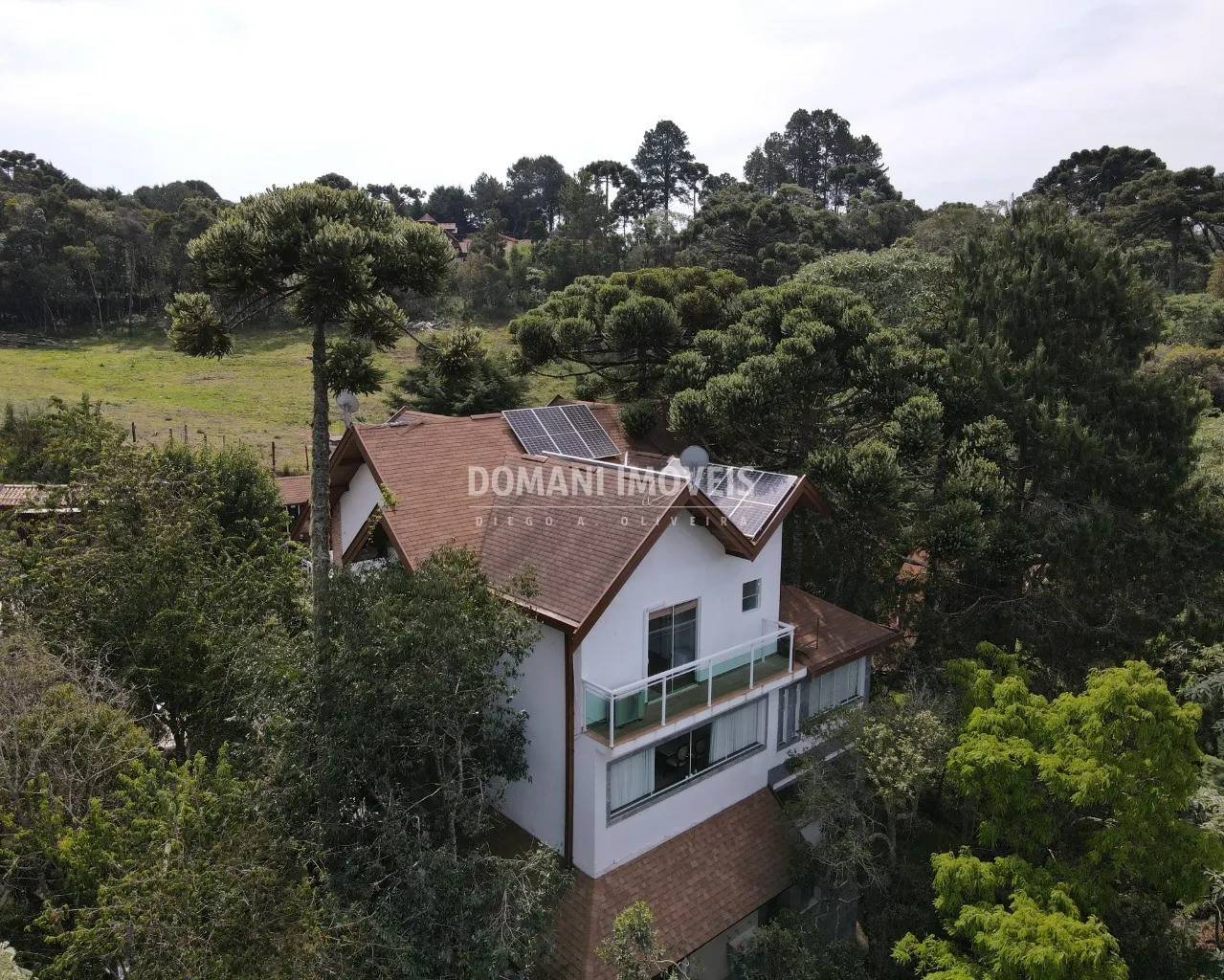 Casa  de 1.080 m² em Campos do Jordão, SP, Brasil