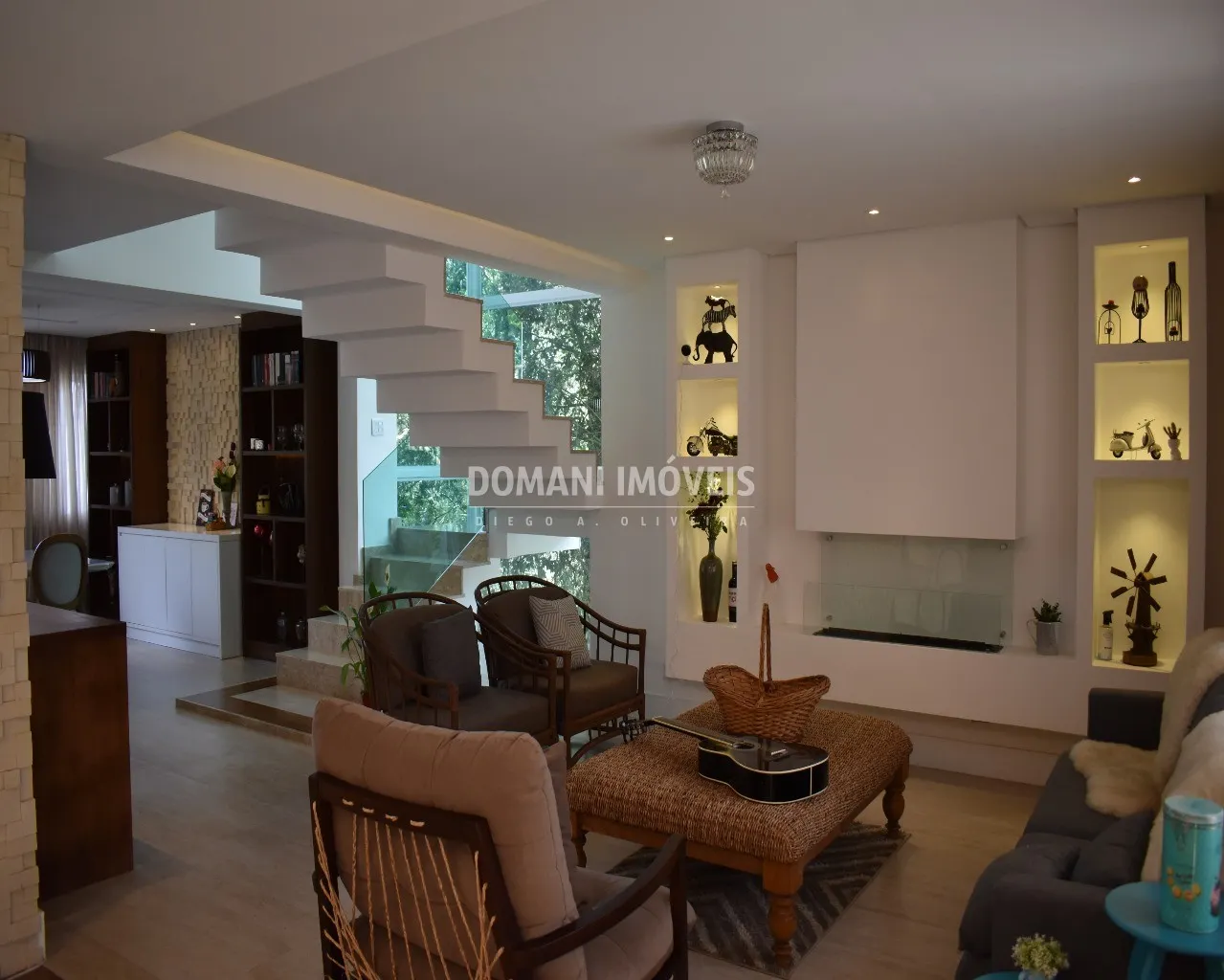 Casa  de 1.080 m² em Campos do Jordão, SP, Brasil