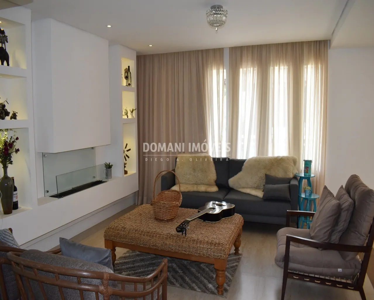 Casa  de 1.080 m² em Campos do Jordão, SP, Brasil