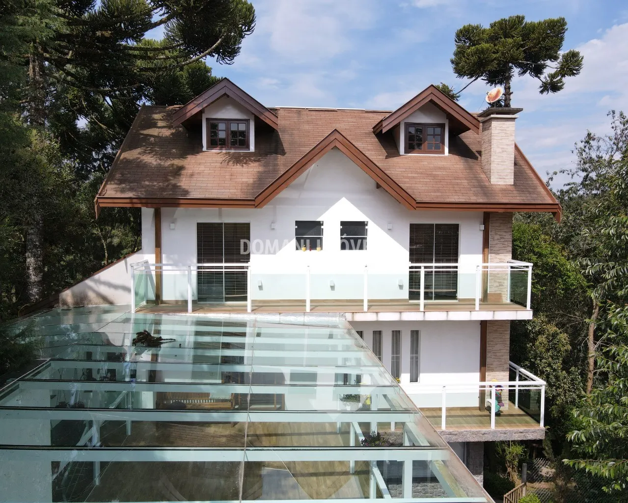 Casa  de 1.080 m² em Campos do Jordão, SP, Brasil