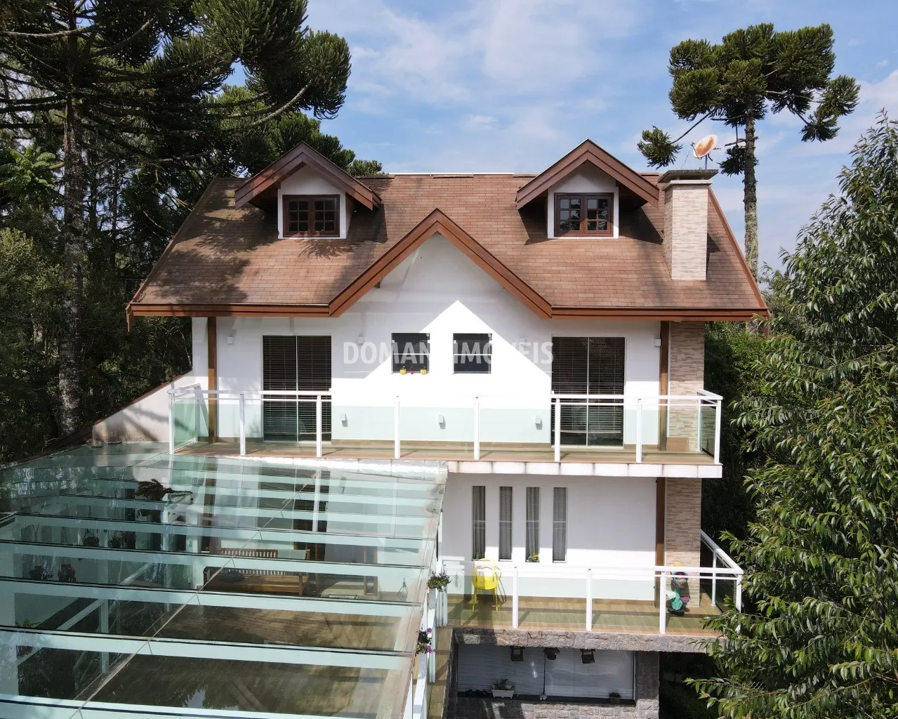 Casa  de 1.080 m² em Campos do Jordão, SP, Brasil