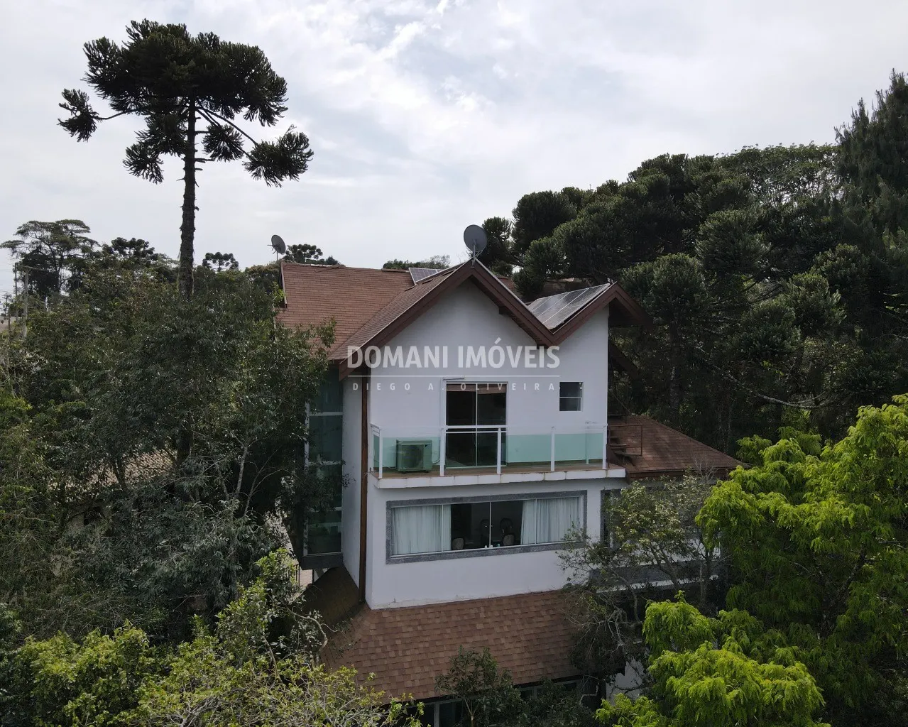 Casa  de 1.080 m² em Campos do Jordão, SP, Brasil