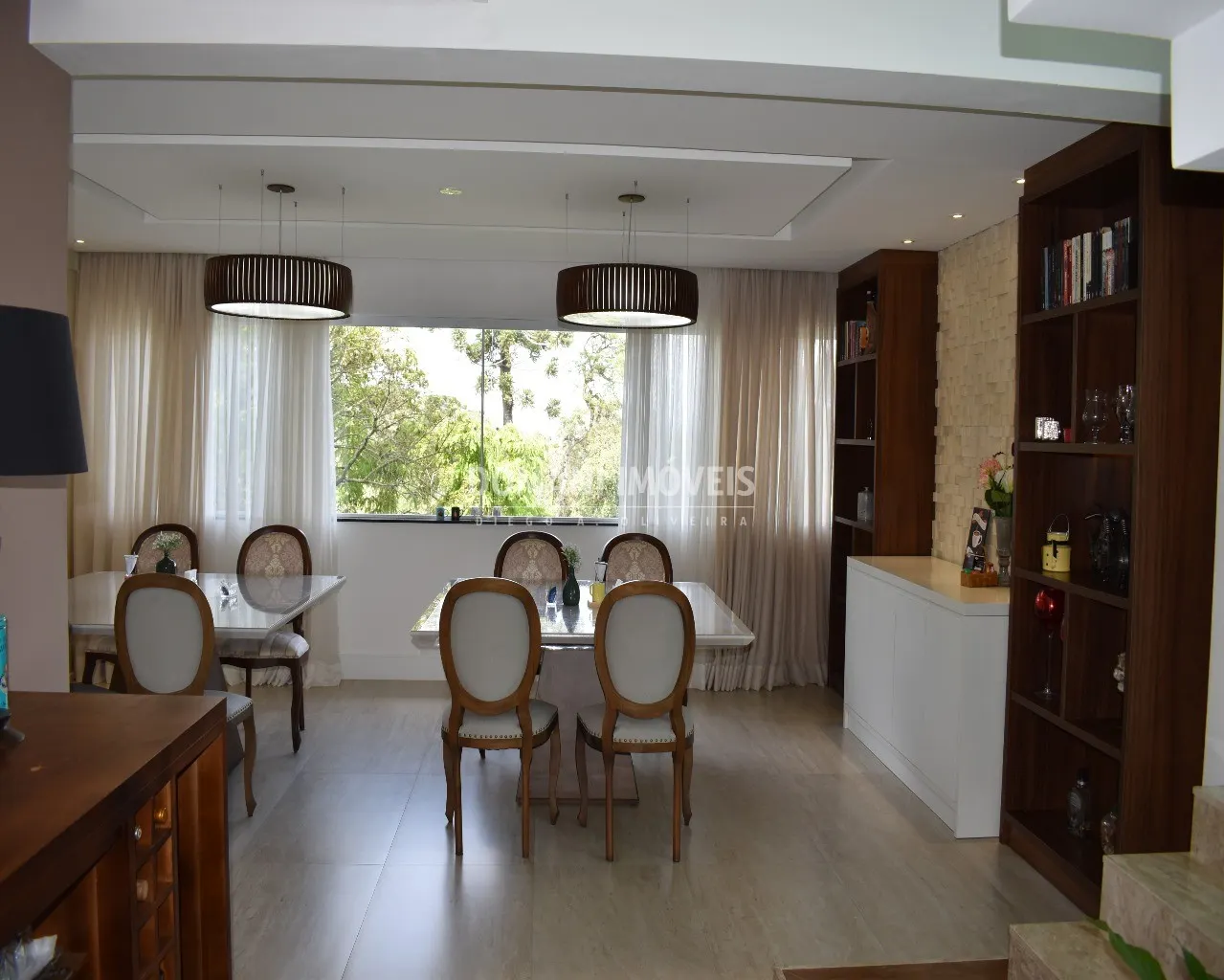 Casa  de 1.080 m² em Campos do Jordão, SP, Brasil