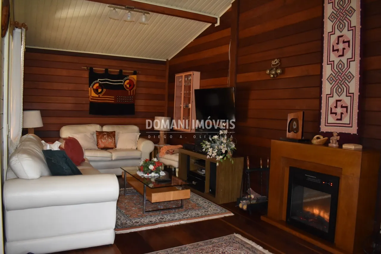 Casa à venda de 1.580 m² em Campos do Jordão, SP, Brasil