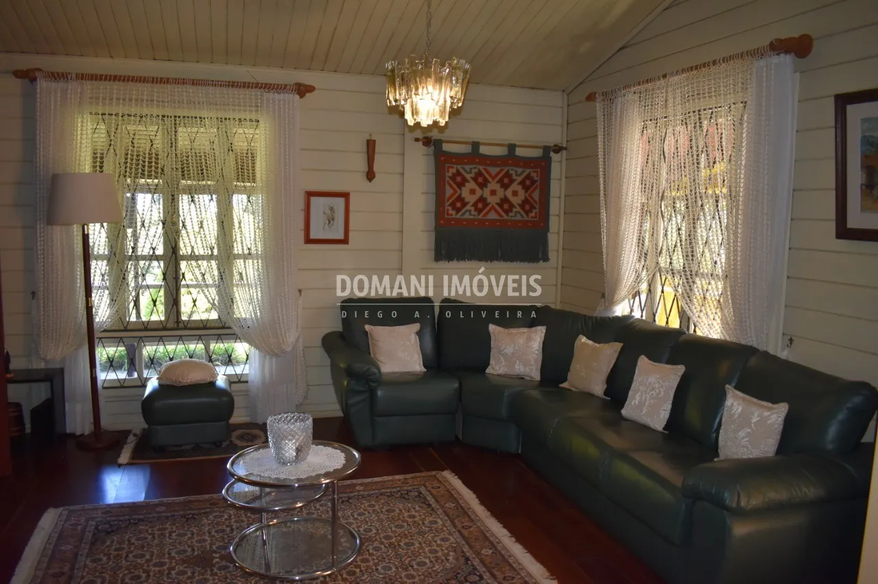 Casa à venda de 1.580 m² em Campos do Jordão, SP, Brasil