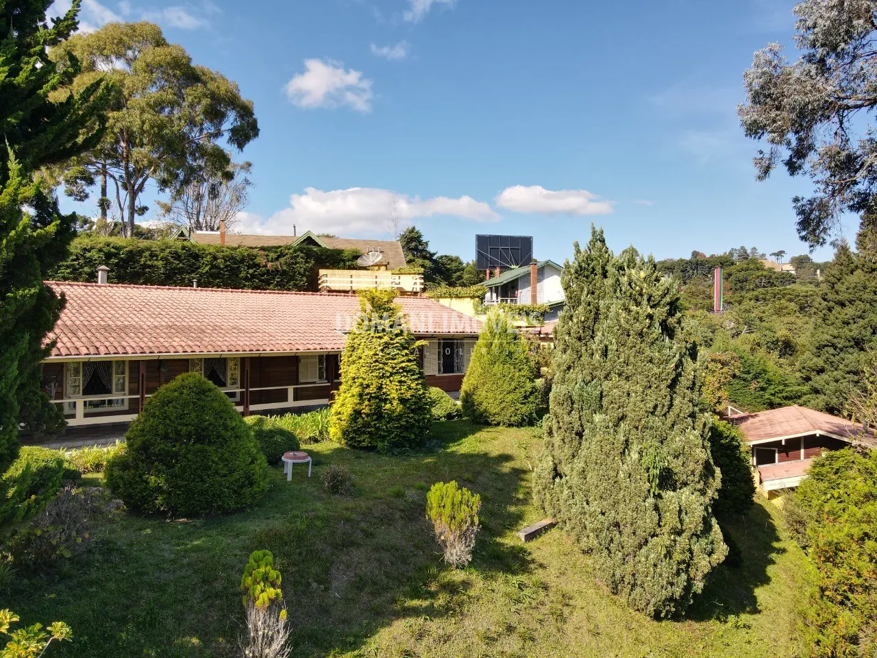 Casa à venda de 1.580 m² em Campos do Jordão, SP, Brasil