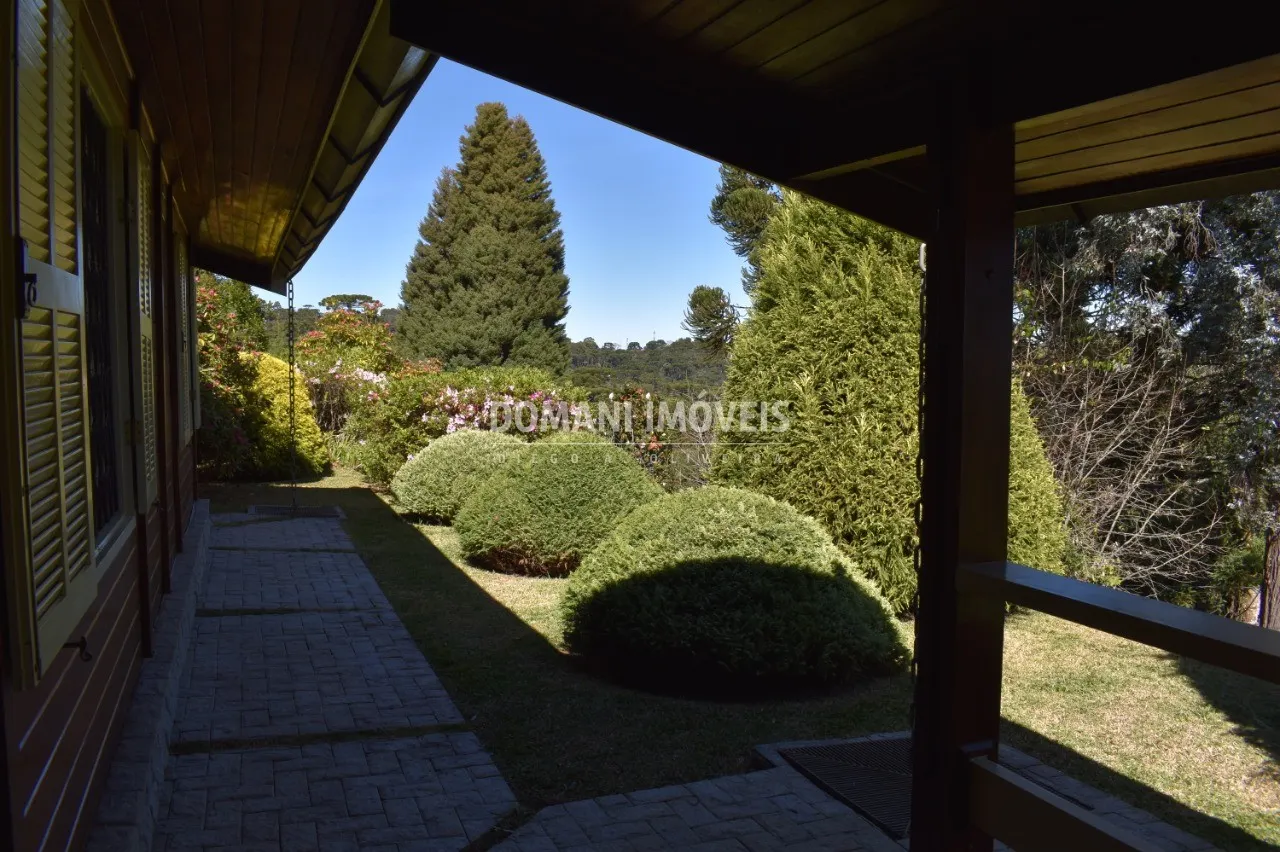 Casa à venda de 1.580 m² em Campos do Jordão, SP, Brasil