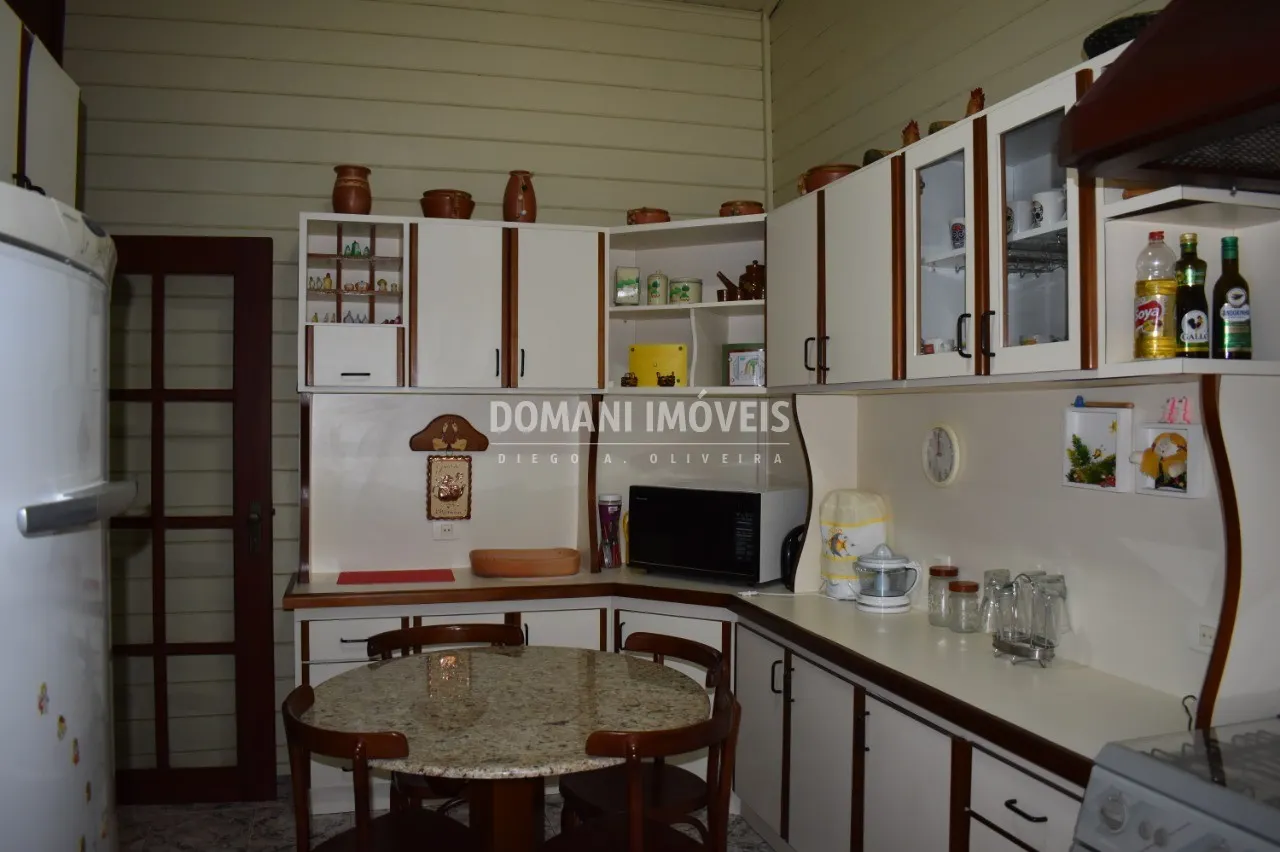 Casa à venda de 1.580 m² em Campos do Jordão, SP, Brasil