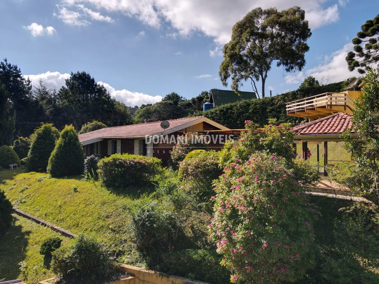 Casa à venda de 1.580 m² em Campos do Jordão, SP, Brasil