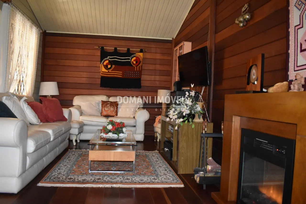Casa à venda de 1.580 m² em Campos do Jordão, SP, Brasil
