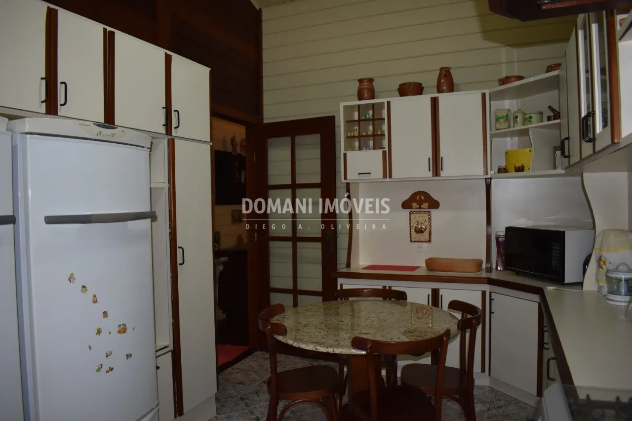 Casa à venda de 1.580 m² em Campos do Jordão, SP, Brasil