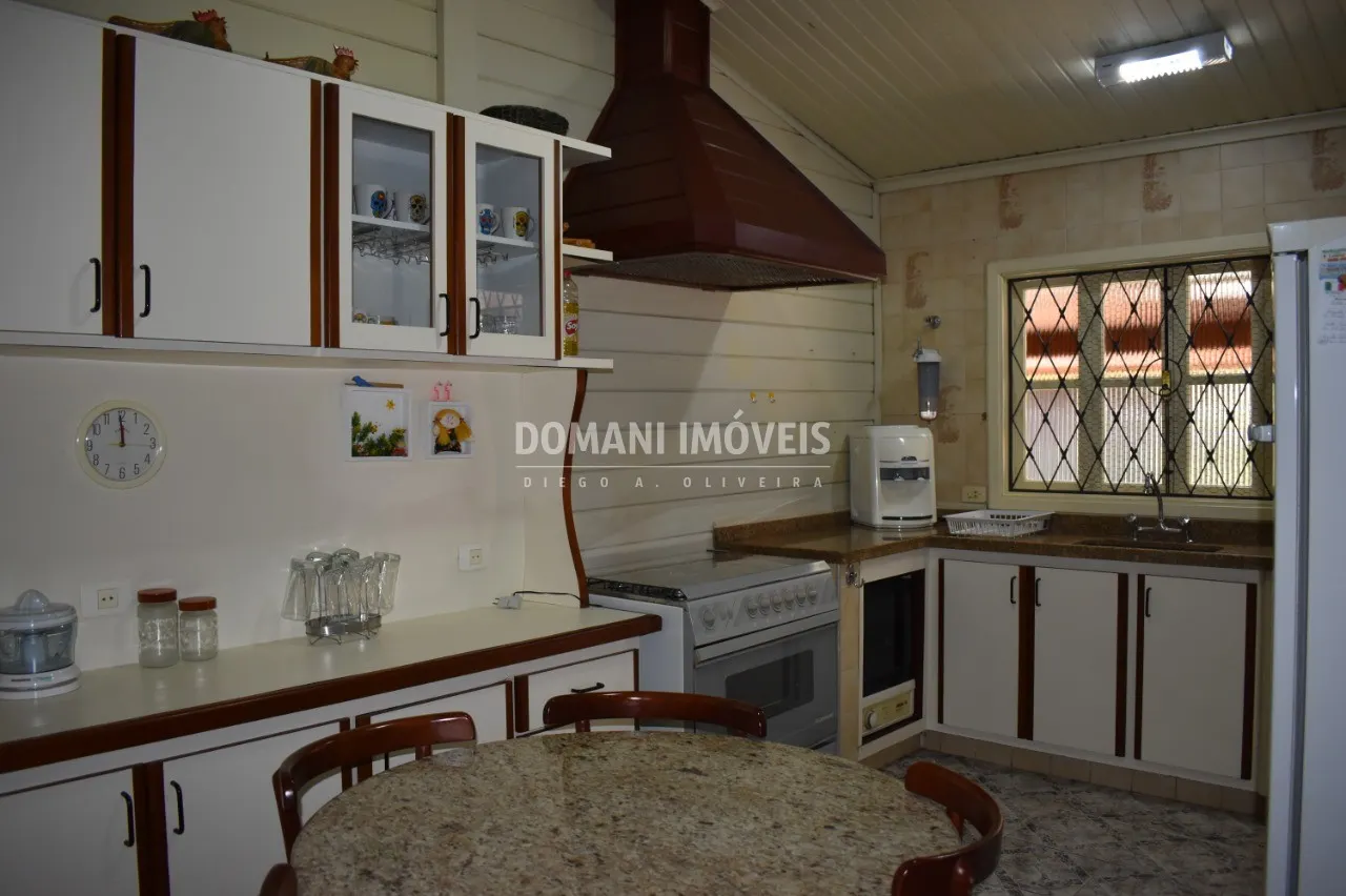 Casa à venda de 1.580 m² em Campos do Jordão, SP, Brasil