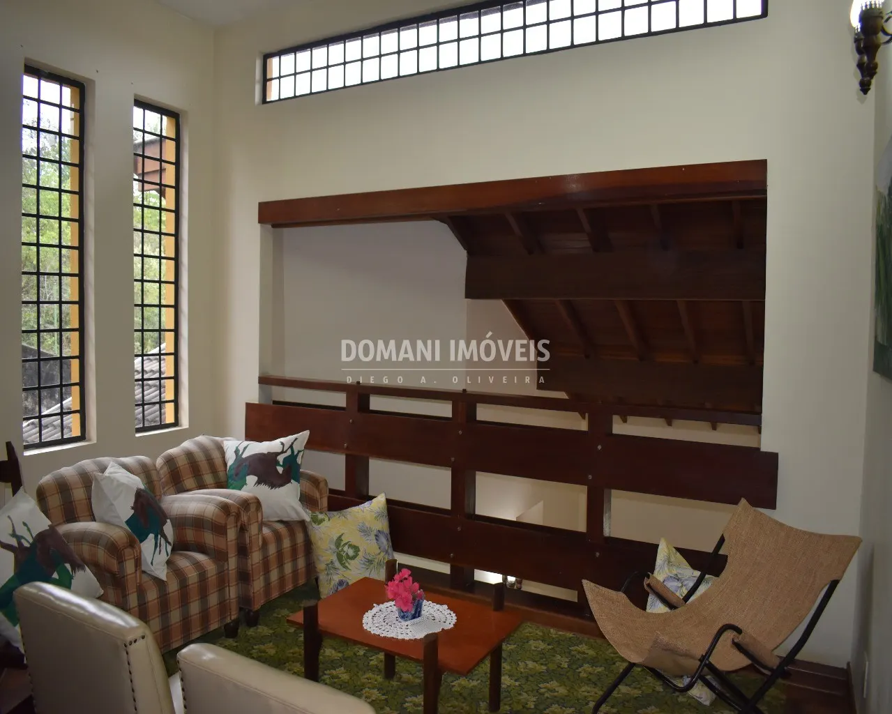 Casa à venda de 1.120 m² em Campos do Jordão, SP, Brasil