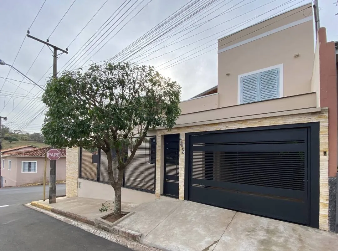 Casa à venda de 195 m² em Piraju, SP, Brasil