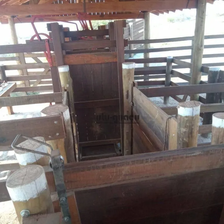 Fazenda à venda de 172 ha em Porangaba, SP, Brasil
