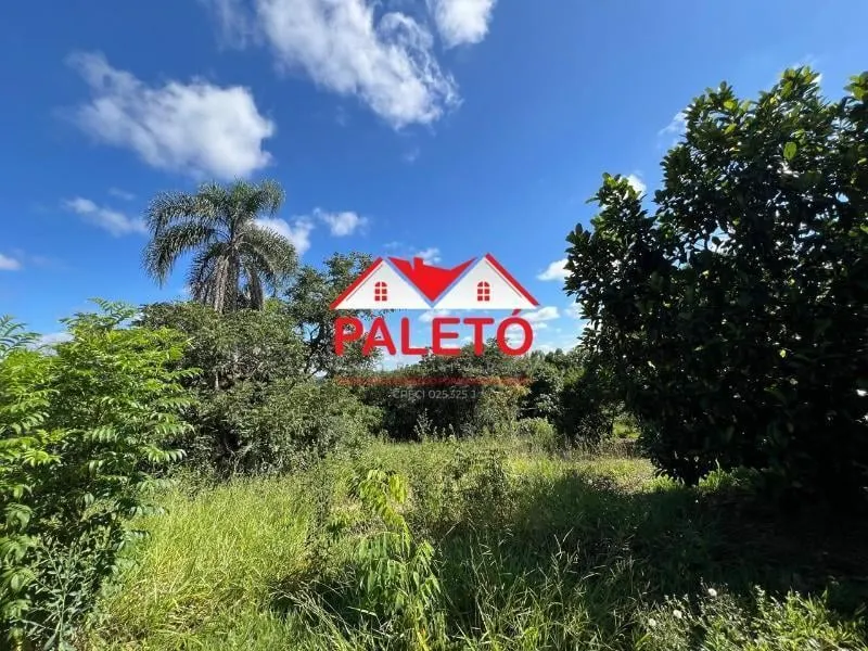 Chácara à venda de 1 ha em Bofete, SP, Brasil