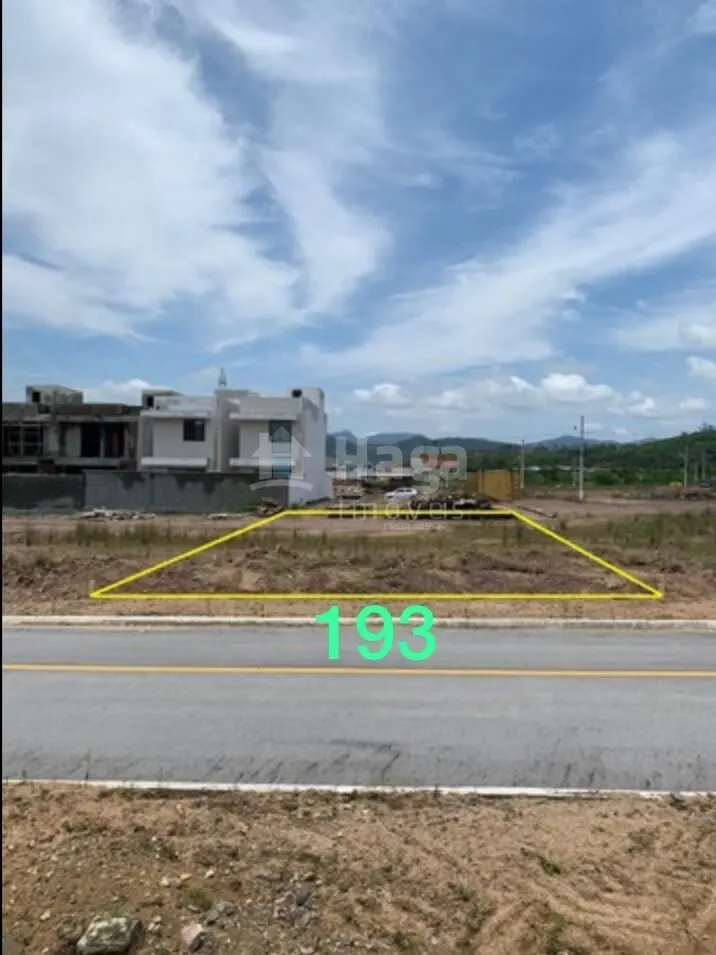 Terreno à venda de 324 m² em Gaspar, SC, Brasil