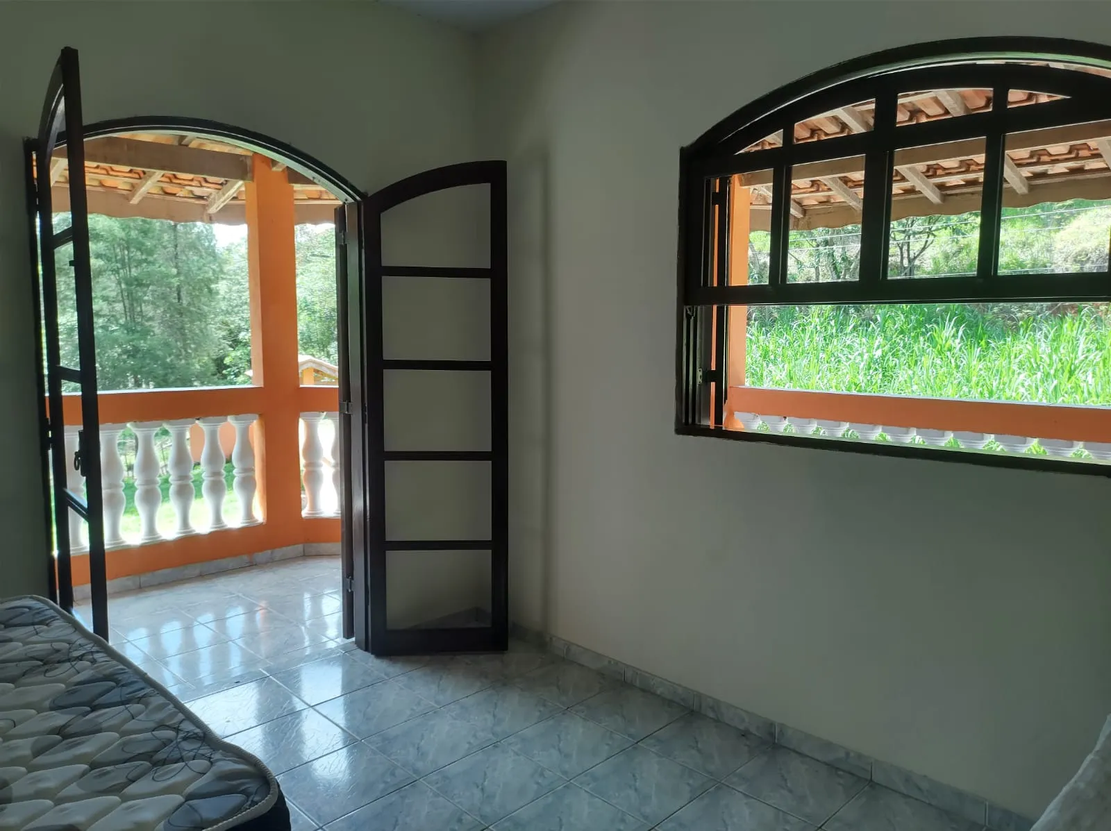 Country home for sale of 1,200 m² in São José dos Campos, SP, Brazil