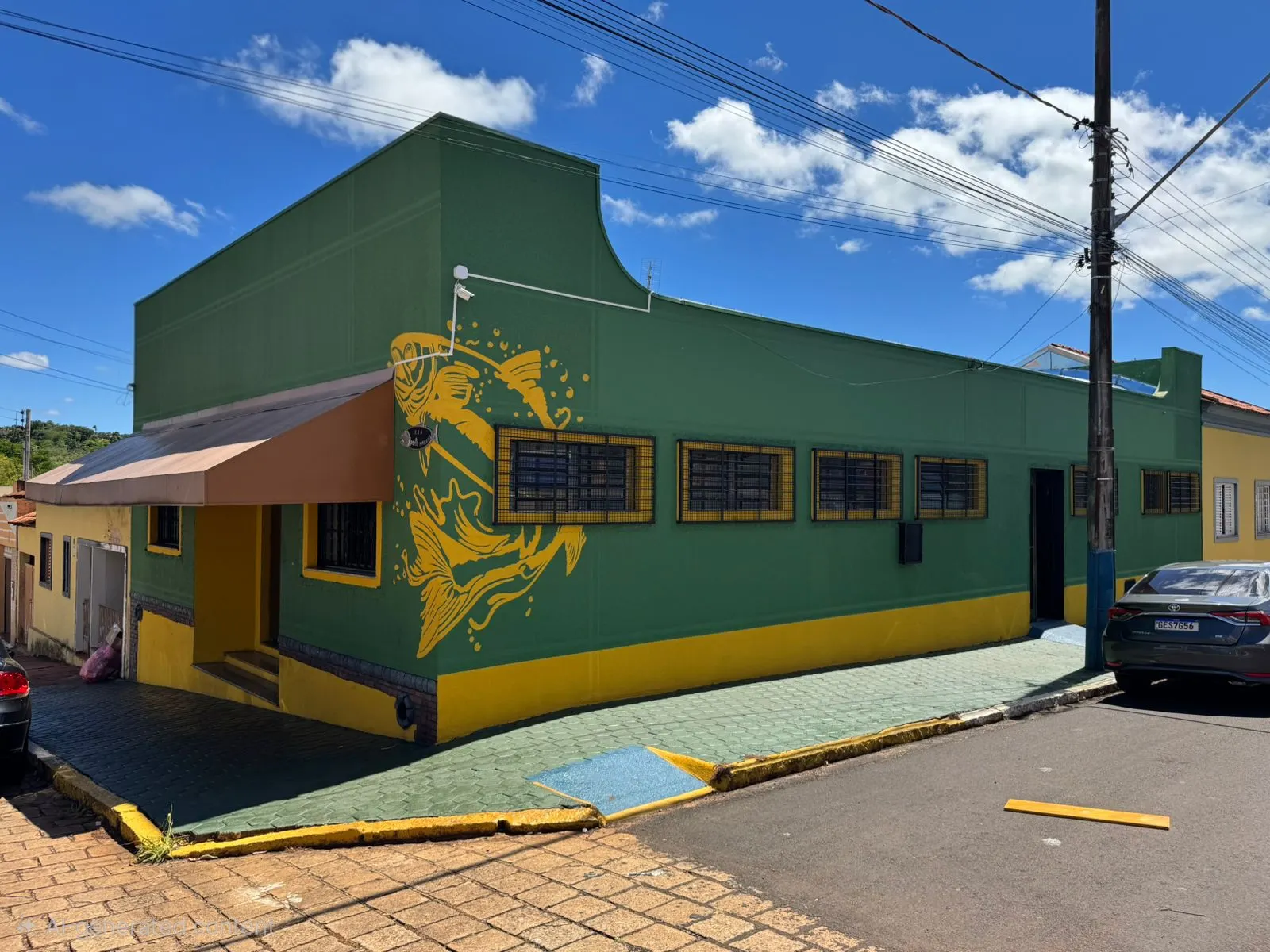 Comercial à venda de 172 m² em Piraju, SP, Brasil